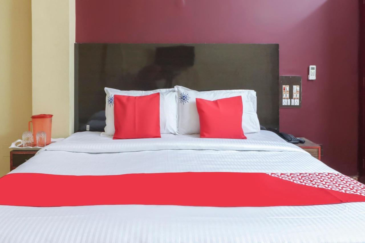 Oyo 45895 Hotel Blue Nile Chennai Exterior photo